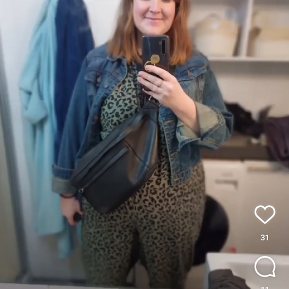 ASOS Curve Leopard Print Jumpsuit - Picture 2 of 4